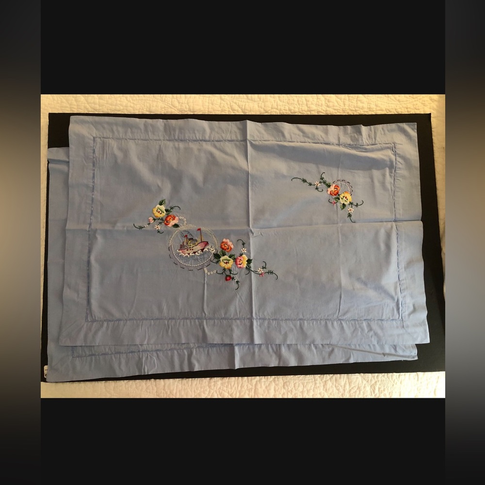 VINTAGE HAND EMBROIDERED                    PILLOW SHAMS